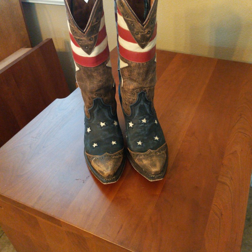 Redneck Riviera Snip Toe Boot Size 8